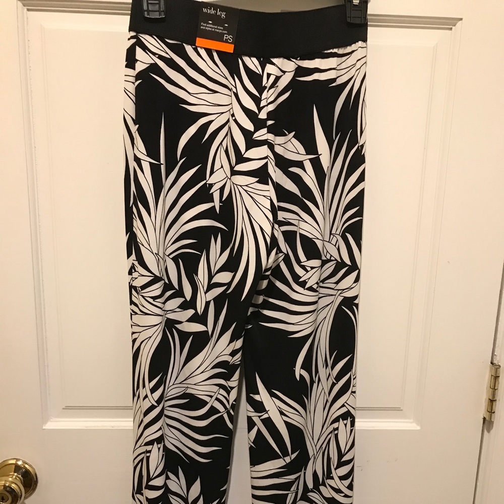 Black and white stretch dress pants